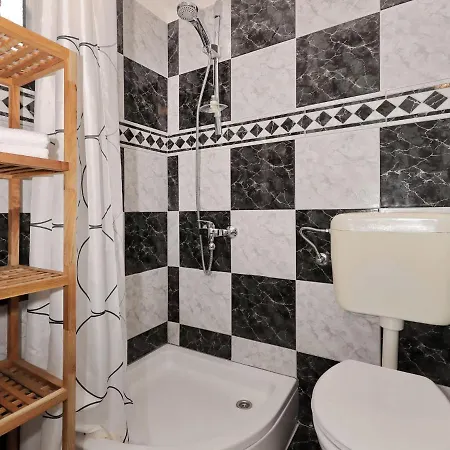 Modern With Private Pool In *