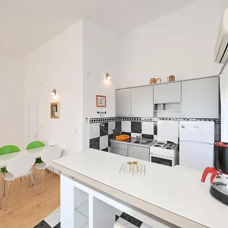 Modern With Private Pool In Apartment